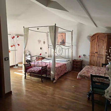 Holyfield Sarzana